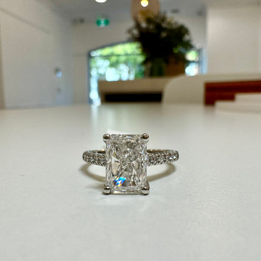 3ct. Diamond ring