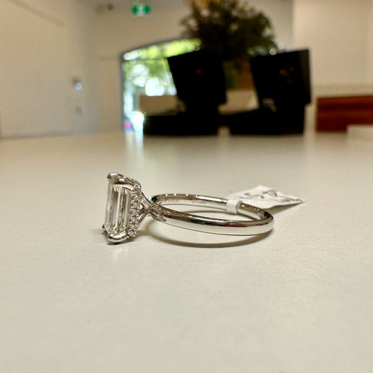 1.51ct. Emerald cut diamond halo